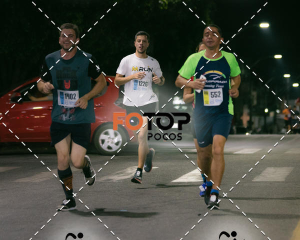 Buy your photos of the eventPA Rock Run - Corrida Noturna on Fotop