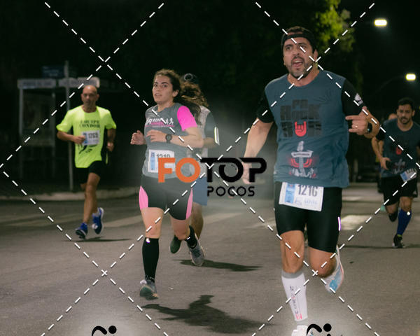 Buy your photos of the eventPA Rock Run - Corrida Noturna on Fotop