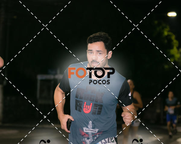 Buy your photos of the eventPA Rock Run - Corrida Noturna on Fotop