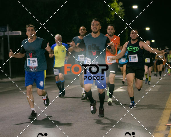 Buy your photos of the eventPA Rock Run - Corrida Noturna on Fotop