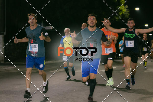 Buy your photos of the eventPA Rock Run - Corrida Noturna on Fotop