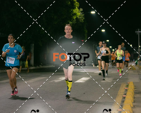 Buy your photos of the eventPA Rock Run - Corrida Noturna on Fotop