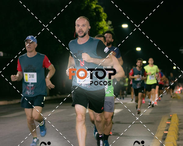 Buy your photos of the eventPA Rock Run - Corrida Noturna on Fotop