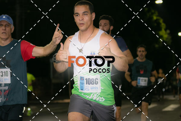 Buy your photos of the eventPA Rock Run - Corrida Noturna on Fotop