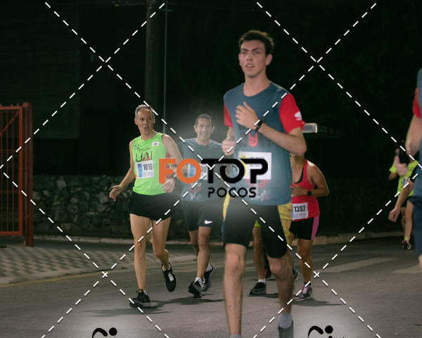 Buy your photos of the eventPA Rock Run - Corrida Noturna on Fotop