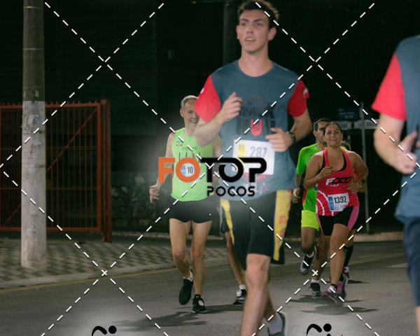 Buy your photos of the eventPA Rock Run - Corrida Noturna on Fotop