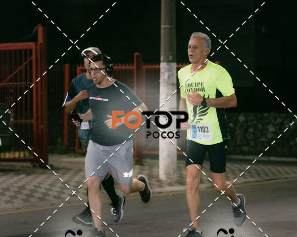 Buy your photos of the eventPA Rock Run - Corrida Noturna on Fotop
