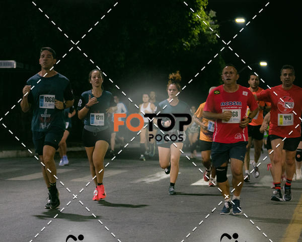Buy your photos of the eventPA Rock Run - Corrida Noturna on Fotop