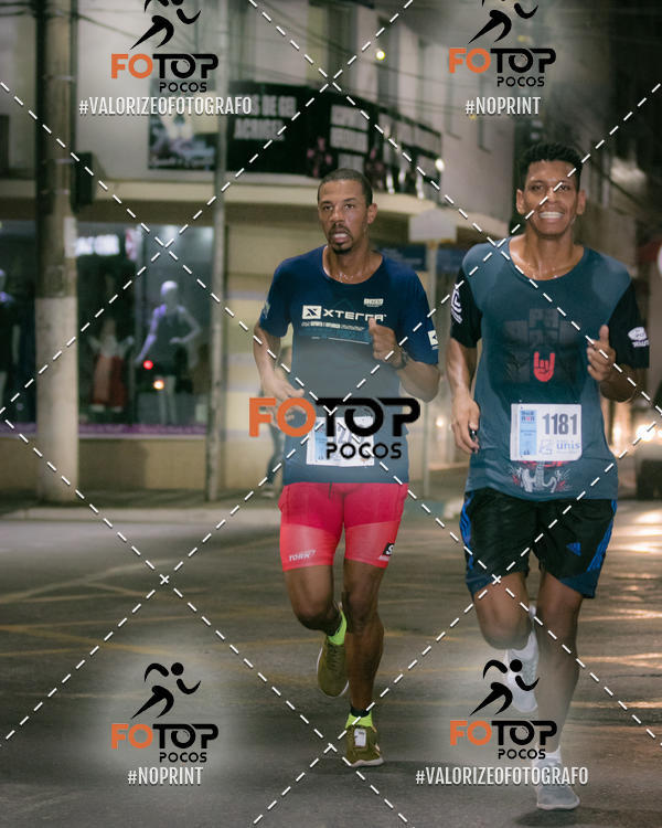 Buy your photos of the eventPA Rock Run - Corrida Noturna on Fotop