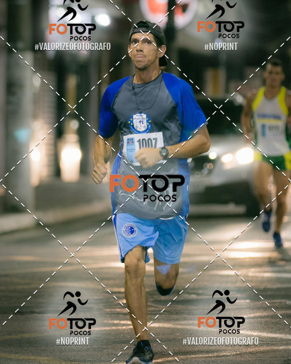 Buy your photos of the eventPA Rock Run - Corrida Noturna on Fotop