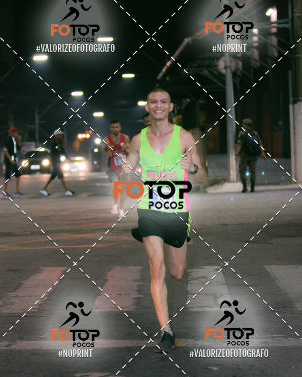 Buy your photos of the eventPA Rock Run - Corrida Noturna on Fotop