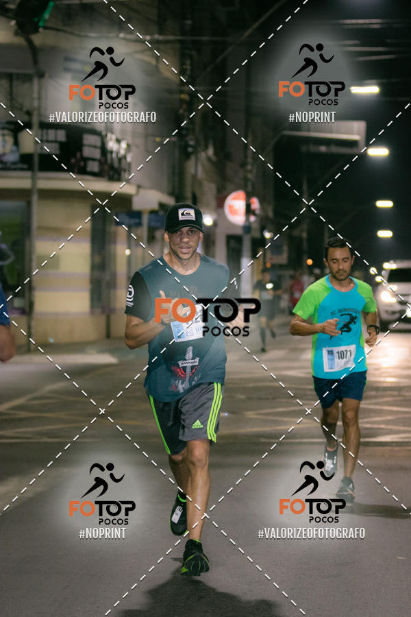 Buy your photos of the eventPA Rock Run - Corrida Noturna on Fotop