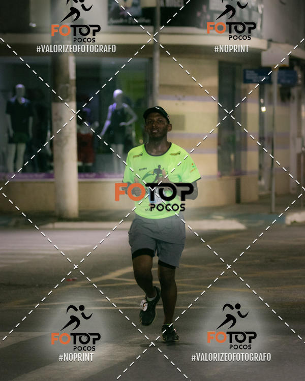 Buy your photos of the eventPA Rock Run - Corrida Noturna on Fotop