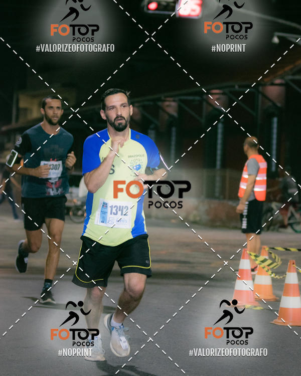 Buy your photos of the eventPA Rock Run - Corrida Noturna on Fotop
