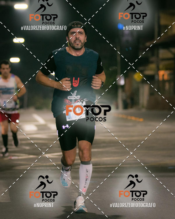 Buy your photos of the eventPA Rock Run - Corrida Noturna on Fotop