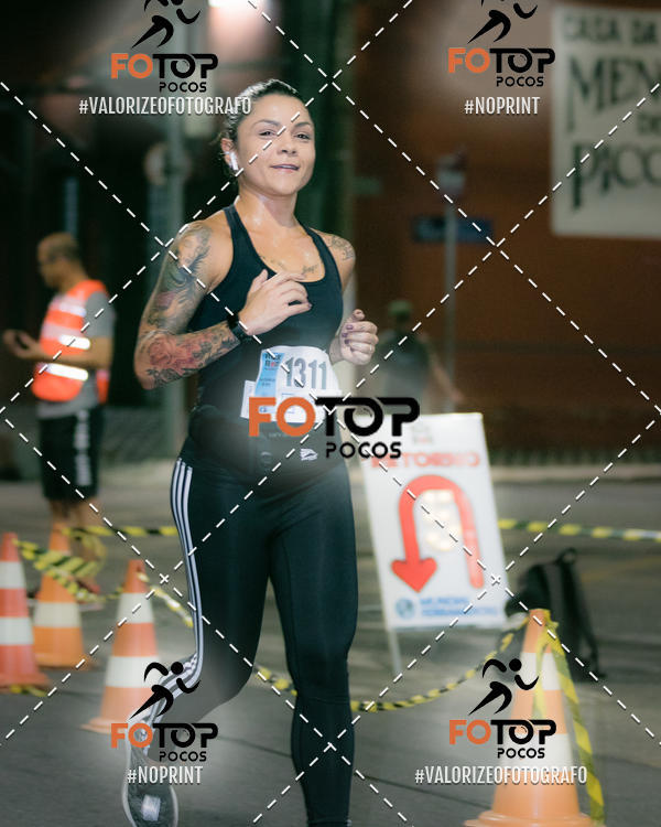Buy your photos of the eventPA Rock Run - Corrida Noturna on Fotop