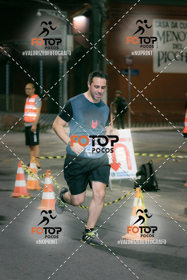 Buy your photos of the eventPA Rock Run - Corrida Noturna on Fotop