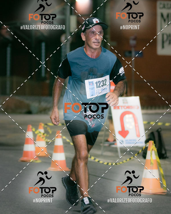 Buy your photos of the eventPA Rock Run - Corrida Noturna on Fotop