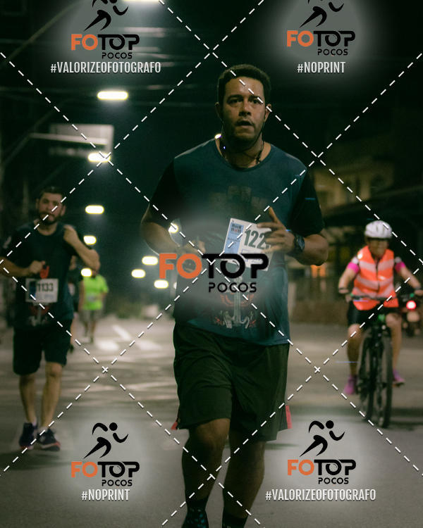 Buy your photos of the eventPA Rock Run - Corrida Noturna on Fotop