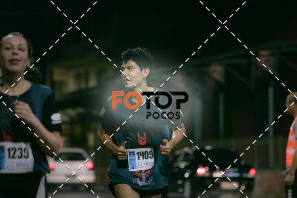 Buy your photos of the eventPA Rock Run - Corrida Noturna on Fotop