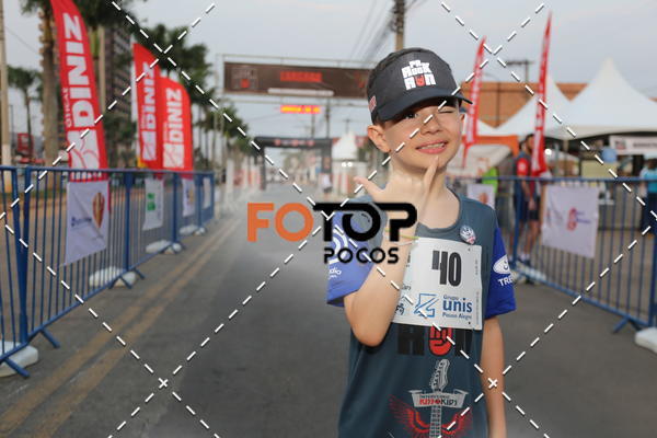 Buy your photos of the eventPA Rock Run - Corrida Noturna on Fotop