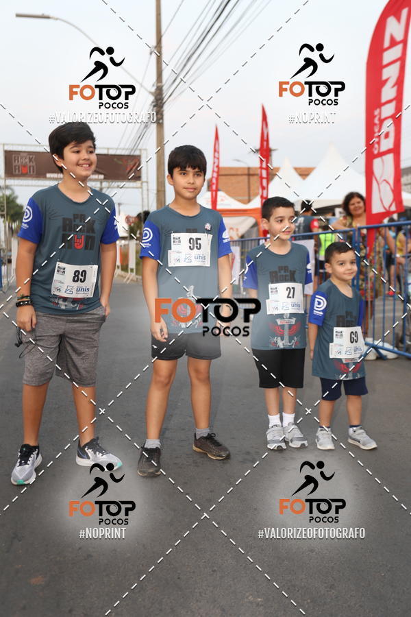 Buy your photos of the eventPA Rock Run - Corrida Noturna on Fotop