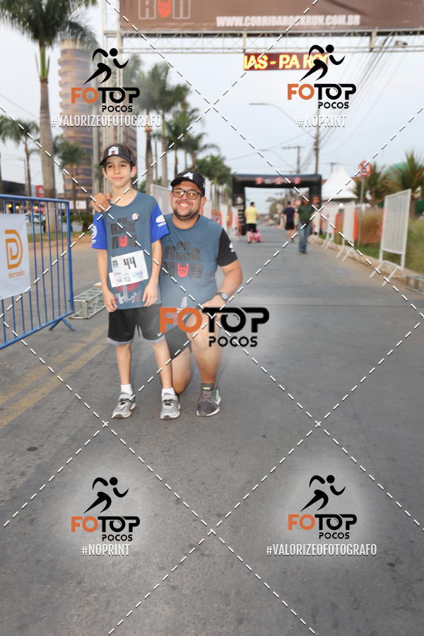 Buy your photos of the eventPA Rock Run - Corrida Noturna on Fotop