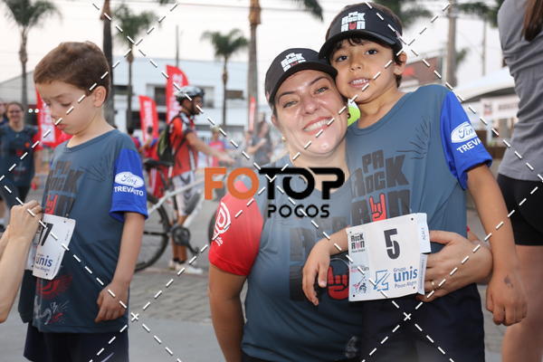 Buy your photos of the eventPA Rock Run - Corrida Noturna on Fotop