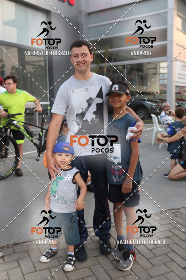 Buy your photos of the eventPA Rock Run - Corrida Noturna on Fotop