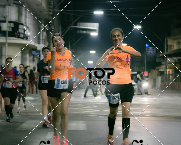 Buy your photos of the eventPA Rock Run - Corrida Noturna on Fotop