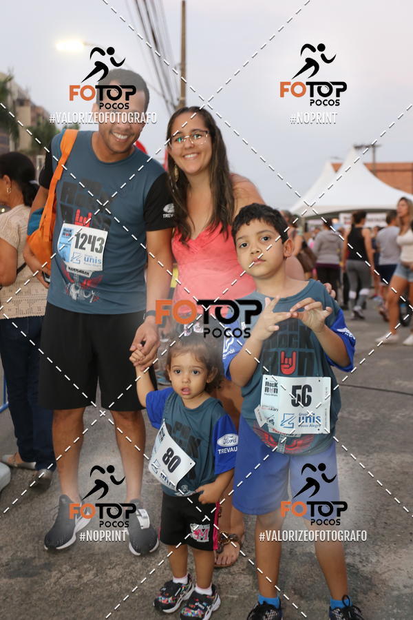 Buy your photos of the eventPA Rock Run - Corrida Noturna on Fotop