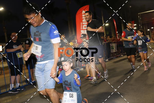 Buy your photos of the eventPA Rock Run - Corrida Noturna on Fotop