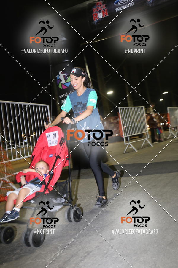 Buy your photos of the eventPA Rock Run - Corrida Noturna on Fotop