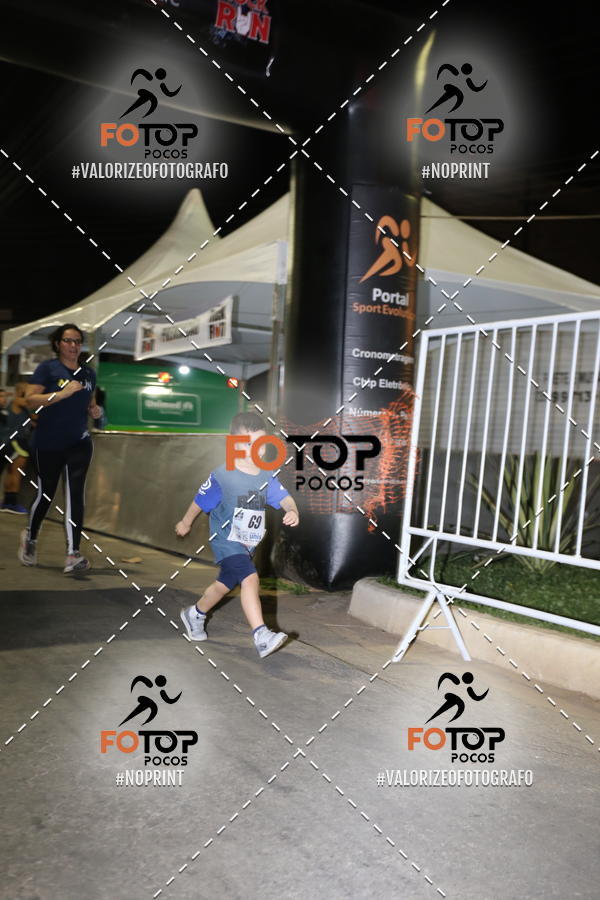 Buy your photos of the eventPA Rock Run - Corrida Noturna on Fotop