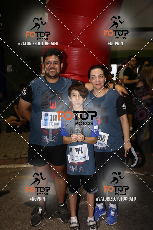 Buy your photos of the eventPA Rock Run - Corrida Noturna on Fotop
