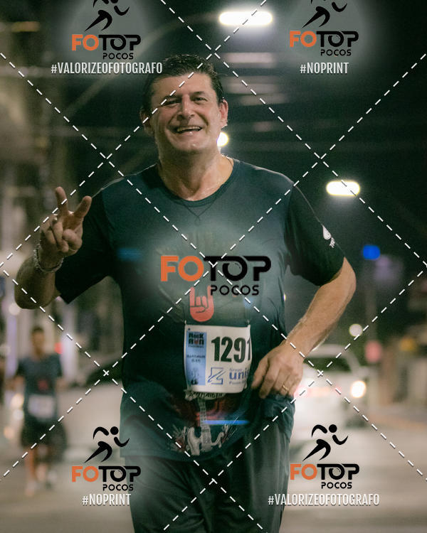 Buy your photos of the eventPA Rock Run - Corrida Noturna on Fotop