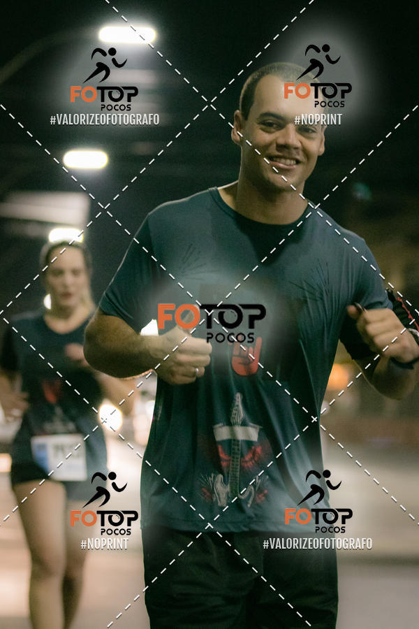 Buy your photos of the eventPA Rock Run - Corrida Noturna on Fotop