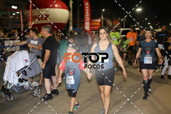 Buy your photos of the eventPA Rock Run - Corrida Noturna on Fotop