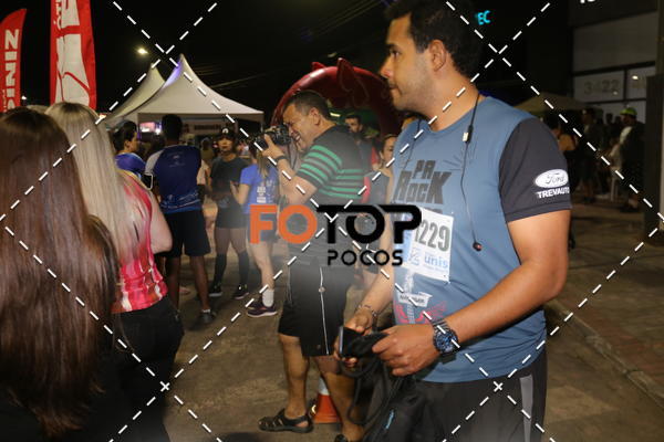 Buy your photos of the eventPA Rock Run - Corrida Noturna on Fotop
