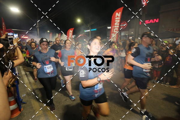 Buy your photos of the eventPA Rock Run - Corrida Noturna on Fotop