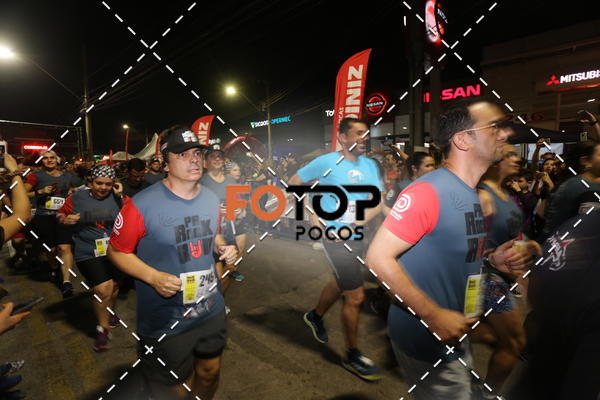 Buy your photos of the eventPA Rock Run - Corrida Noturna on Fotop
