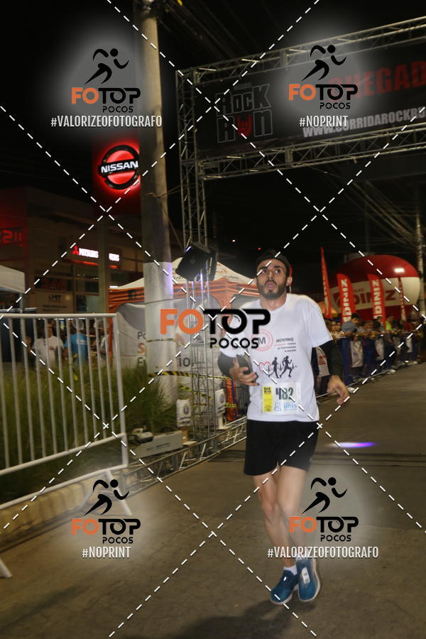 Buy your photos of the eventPA Rock Run - Corrida Noturna on Fotop