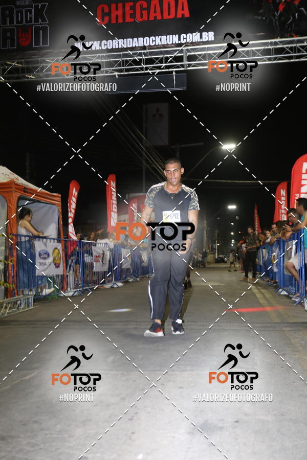 Buy your photos of the eventPA Rock Run - Corrida Noturna on Fotop