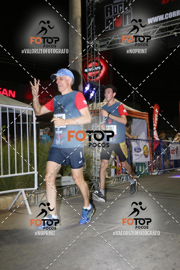 Buy your photos of the eventPA Rock Run - Corrida Noturna on Fotop