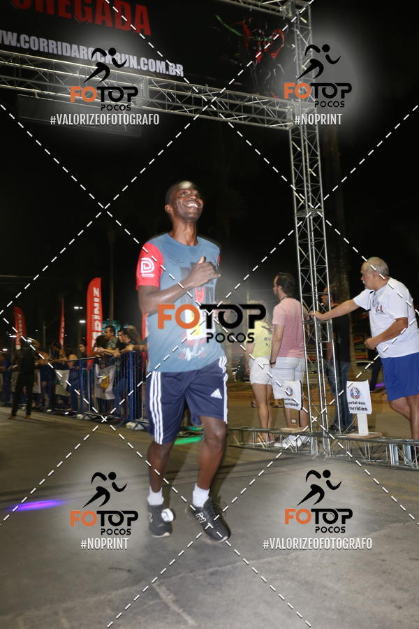 Buy your photos of the eventPA Rock Run - Corrida Noturna on Fotop