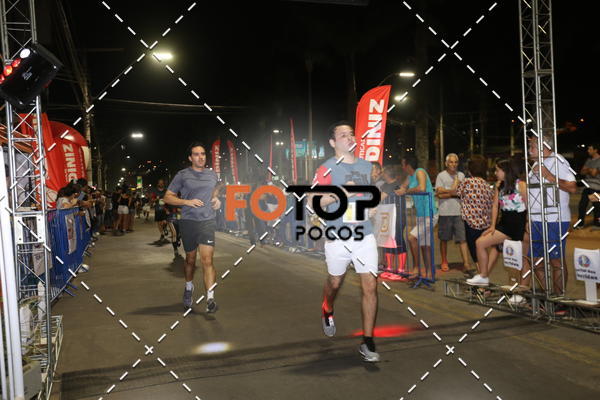 Buy your photos of the eventPA Rock Run - Corrida Noturna on Fotop