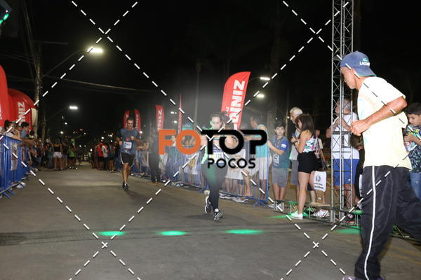 Buy your photos of the eventPA Rock Run - Corrida Noturna on Fotop