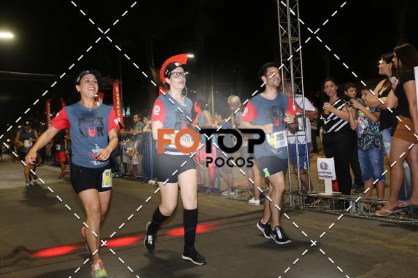 Buy your photos of the eventPA Rock Run - Corrida Noturna on Fotop