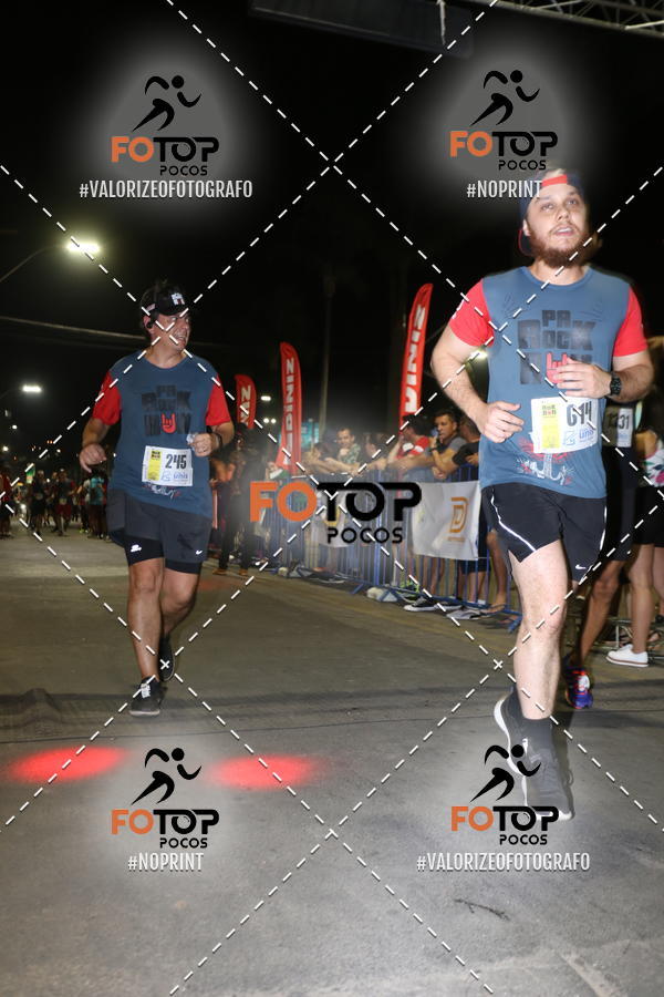 Buy your photos of the eventPA Rock Run - Corrida Noturna on Fotop