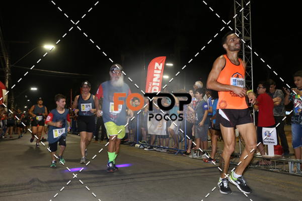 Buy your photos of the eventPA Rock Run - Corrida Noturna on Fotop